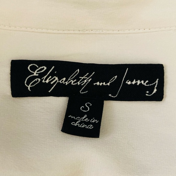 Elizabeth and James cream silk explorer button front shirt. Size Small. - Picture 4 of 5